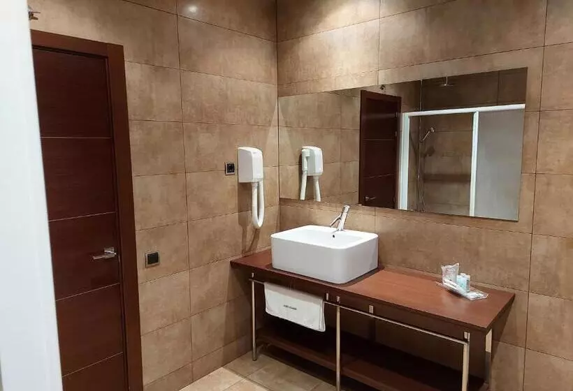 Hotel Fuente Del Miro