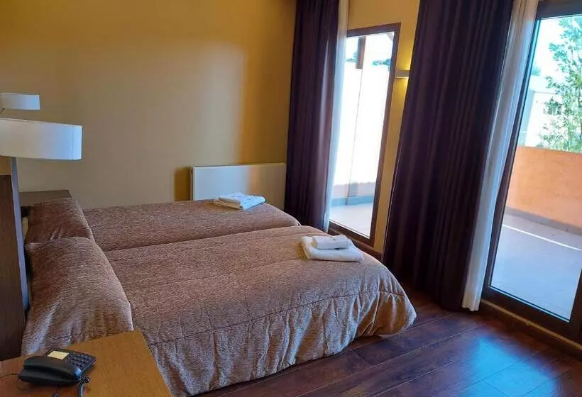 Hotel Fuente Del Miro