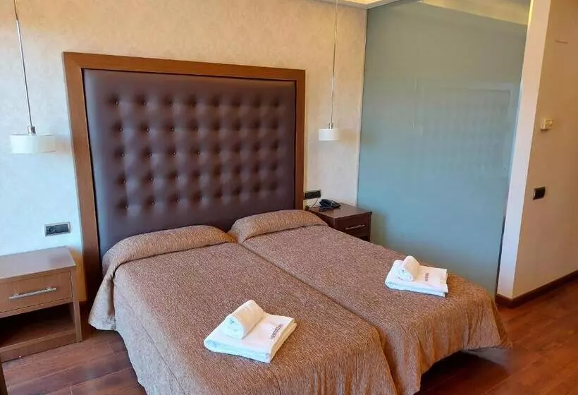 Hotel Fuente Del Miro