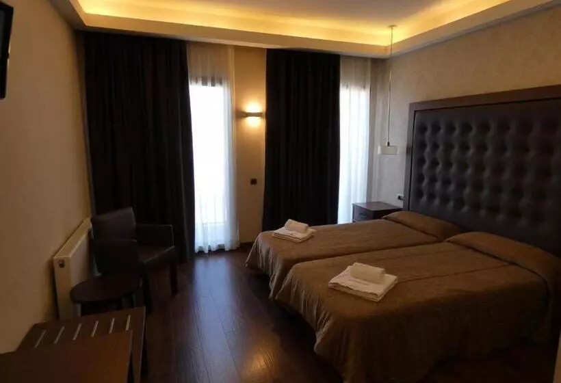 Hotel Fuente Del Miro