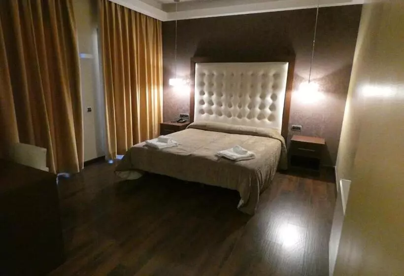 Hotel Fuente Del Miro