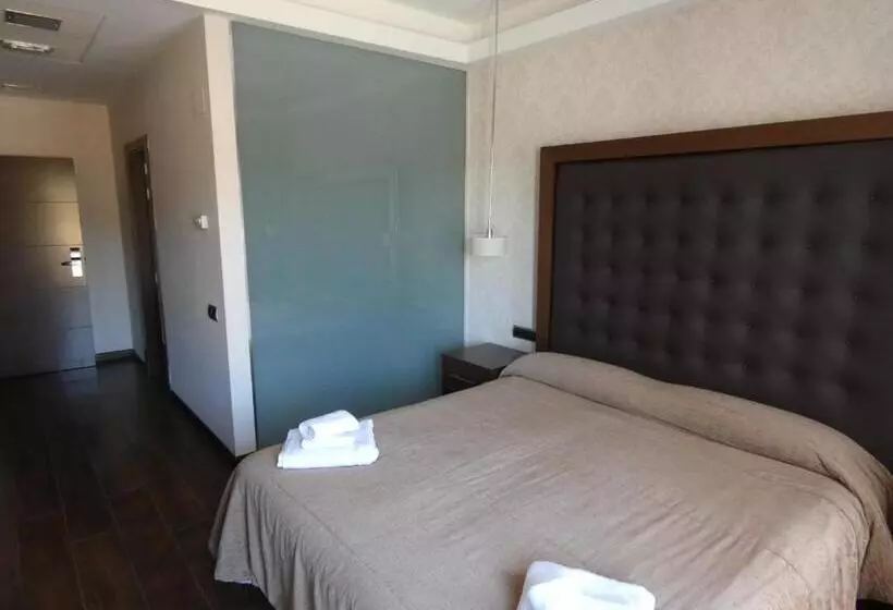 Hotel Fuente Del Miro