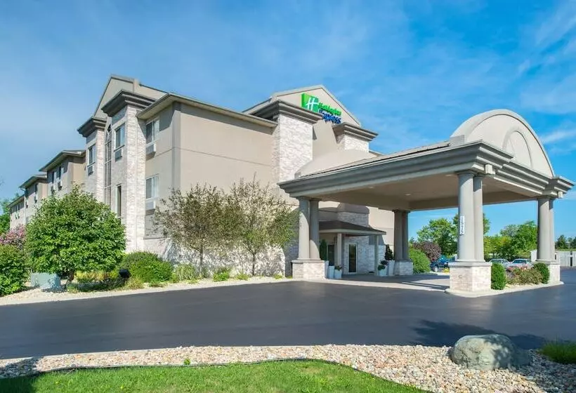 Holiday Inn Express Hotel & Suites Bucyrus, An Ihg