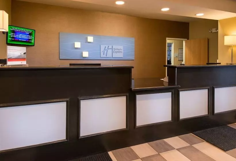 Holiday Inn Express Hotel & Suites Bucyrus, An Ihg