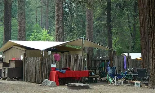 Hotelli Housekeeping Camp