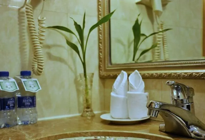 Hotelli Marine Garden