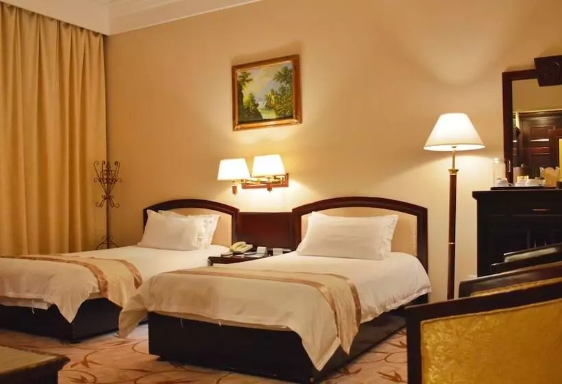 Hotelli Marine Garden