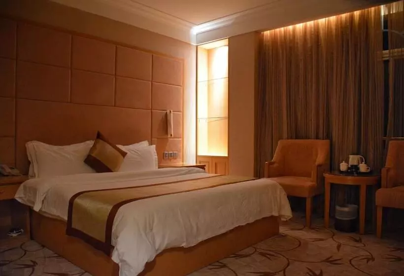 Hotelli Marine Garden