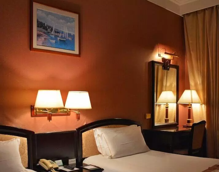 Hotelli Marine Garden