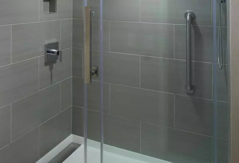 호텔 Marriott East Lansing At University Place