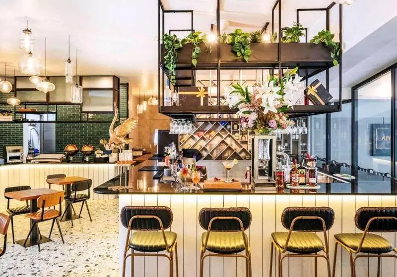 هتل Mercure Singapore Tyrwhitt