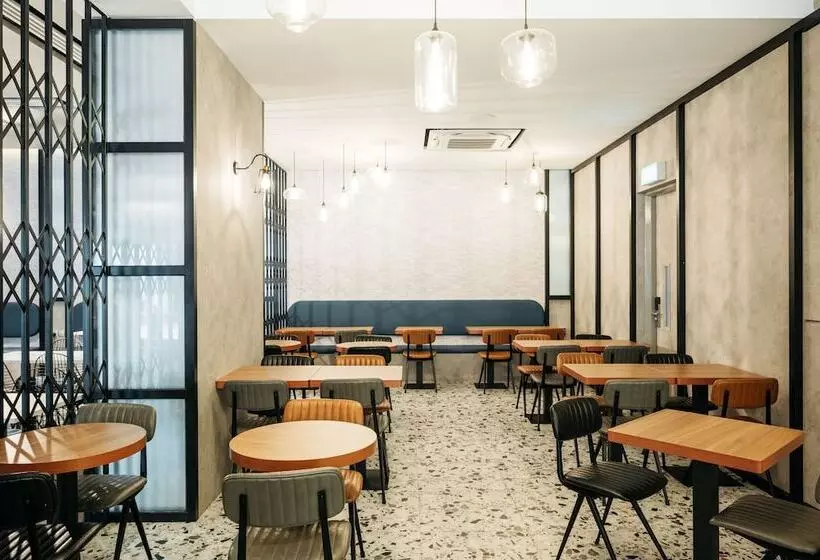 هتل Mercure Singapore Tyrwhitt