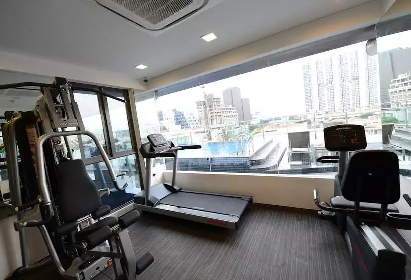 هتل Mercure Singapore Tyrwhitt