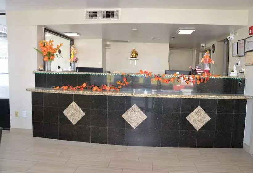 Hotelli My Home & Suites Covington