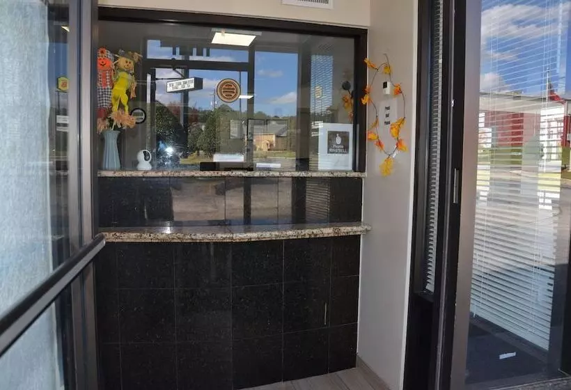 Hotelli My Home & Suites Covington