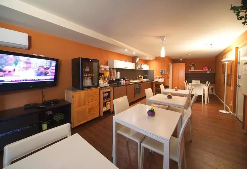 Hotel Nuvo Suites For Residence