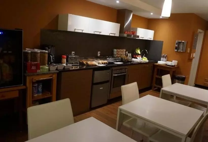 Hotel Nuvo Suites For Residence