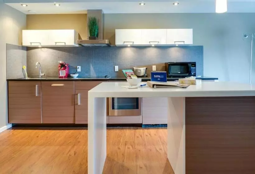 Hotel Nuvo Suites For Residence