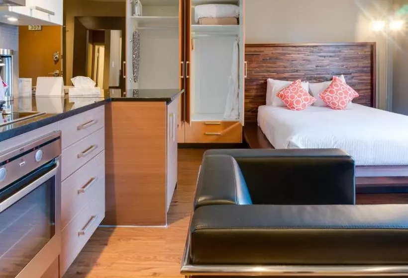 Hotel Nuvo Suites For Residence