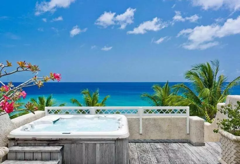 هتل Port St. Charles