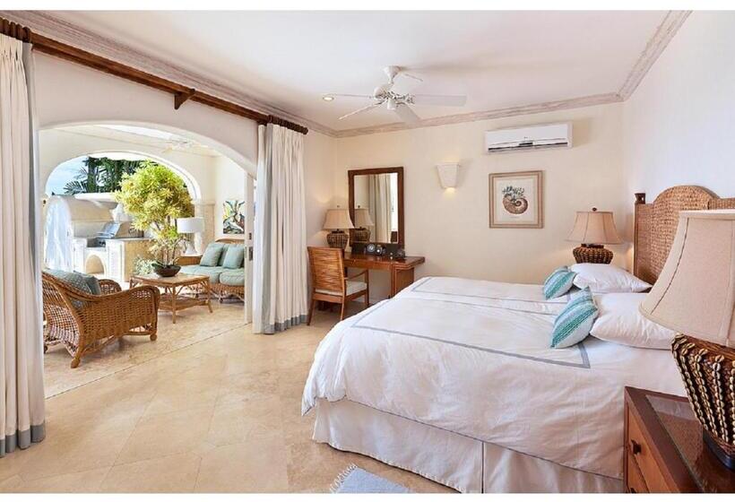 هتل Port St. Charles