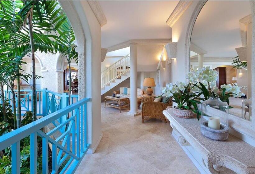 هتل Port St. Charles