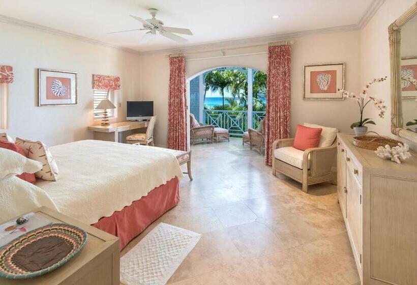 هتل Port St. Charles