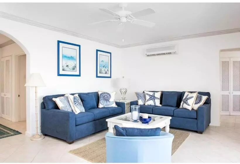 هتل Port St. Charles