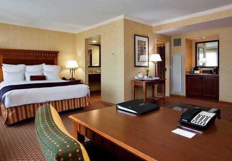 Otel Renaissance Boulder Flatiron