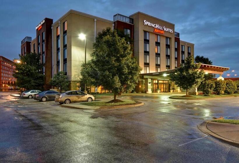 Отель Springhill Suites Louisville Airport