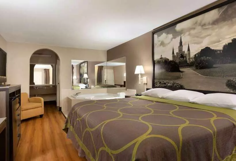 Отель Super 8 By Wyndham Lake Charles Northeast