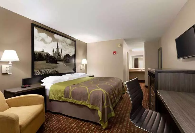 Отель Super 8 By Wyndham Lake Charles Northeast