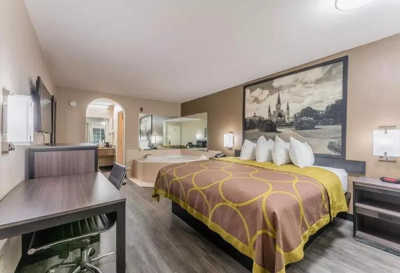 Отель Super 8 By Wyndham Lake Charles Northeast