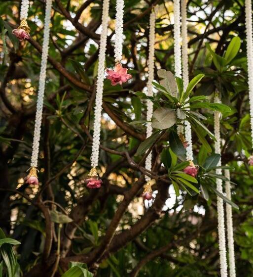 Hotel Taj Wellington Mews