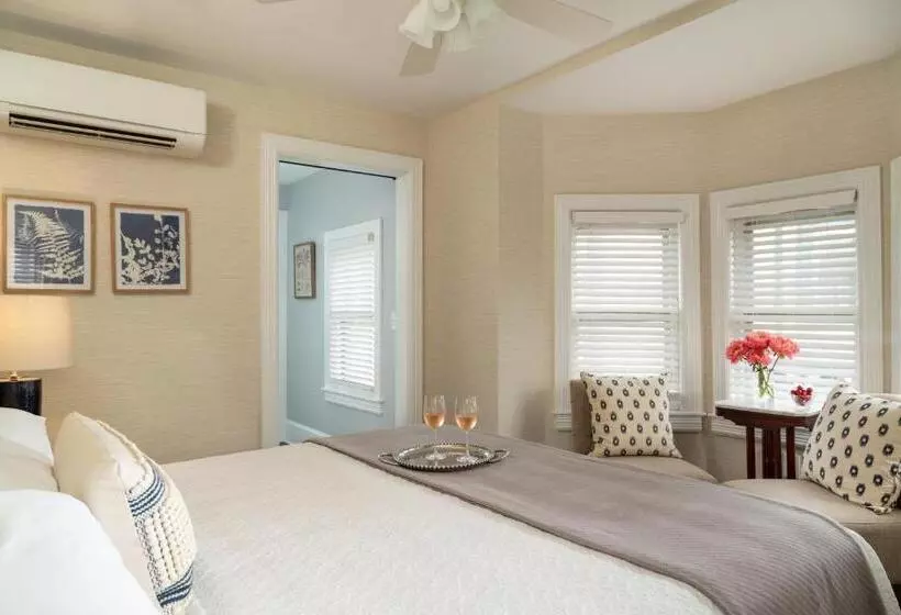 ホテル The Carroll Villa