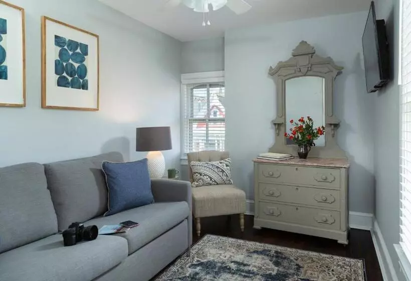 ホテル The Carroll Villa