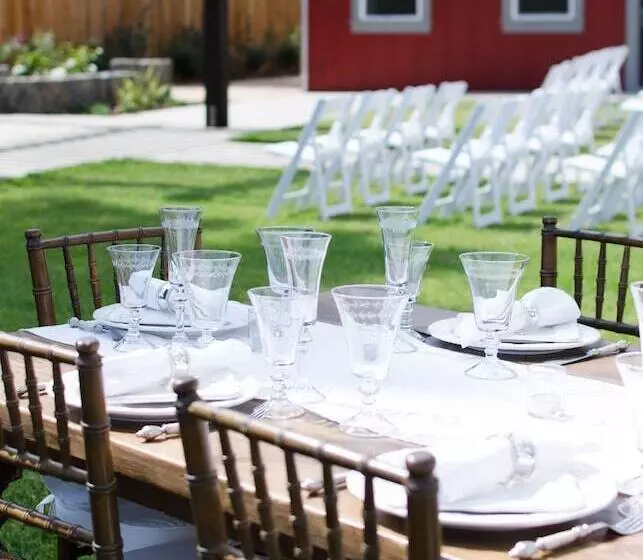 Hotelli The Setting Inn Napa Valley