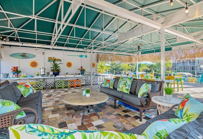 モーテル Latitude 26 Waterfront Resort And Marina