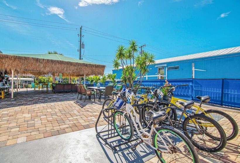 モーテル Latitude 26 Waterfront Resort And Marina