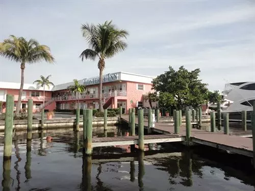 汽车旅馆 Monterey Inn & Marina