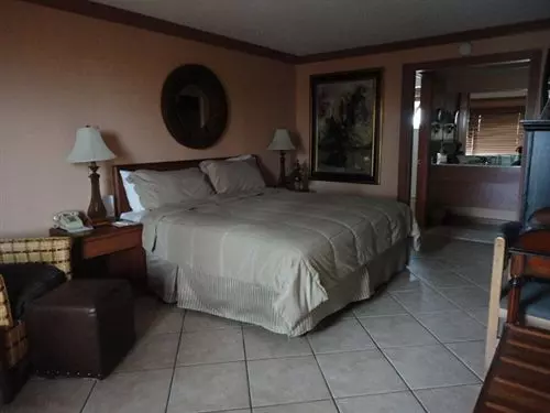 汽车旅馆 Monterey Inn & Marina