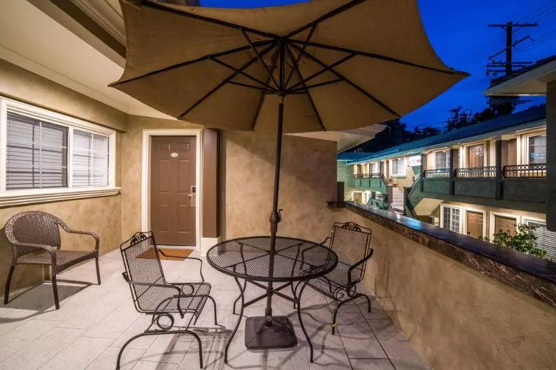 모텔 Nite Inn At Universal City Walking Distance To Universal Studios Hollywood