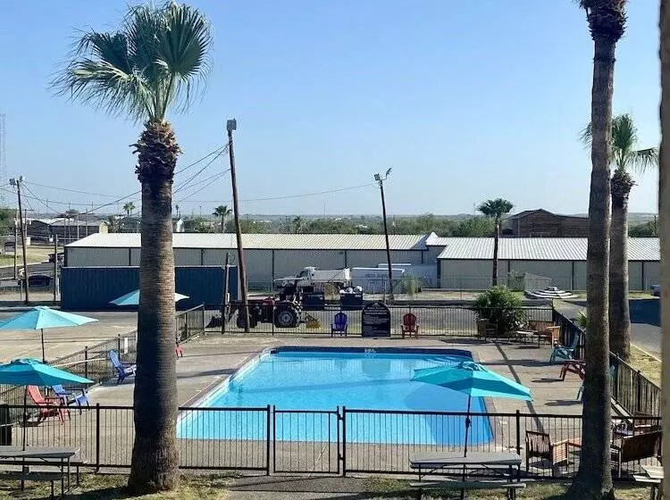 فندق على الطريق Welcome Inn