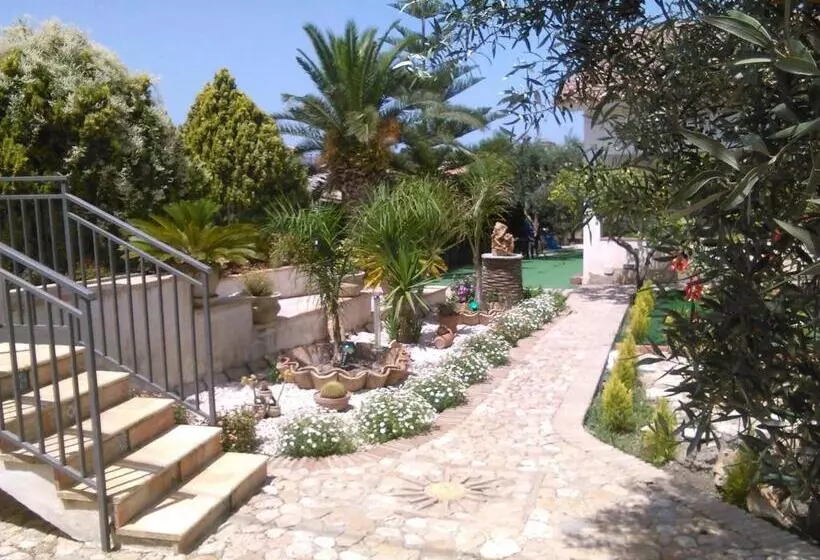 تختخواب و صبحانه Casa Nunna