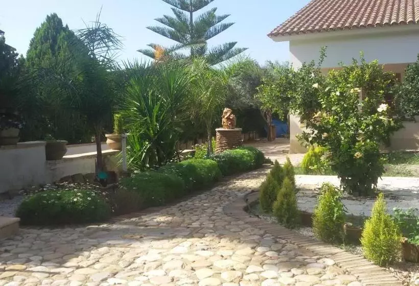 تختخواب و صبحانه Casa Nunna