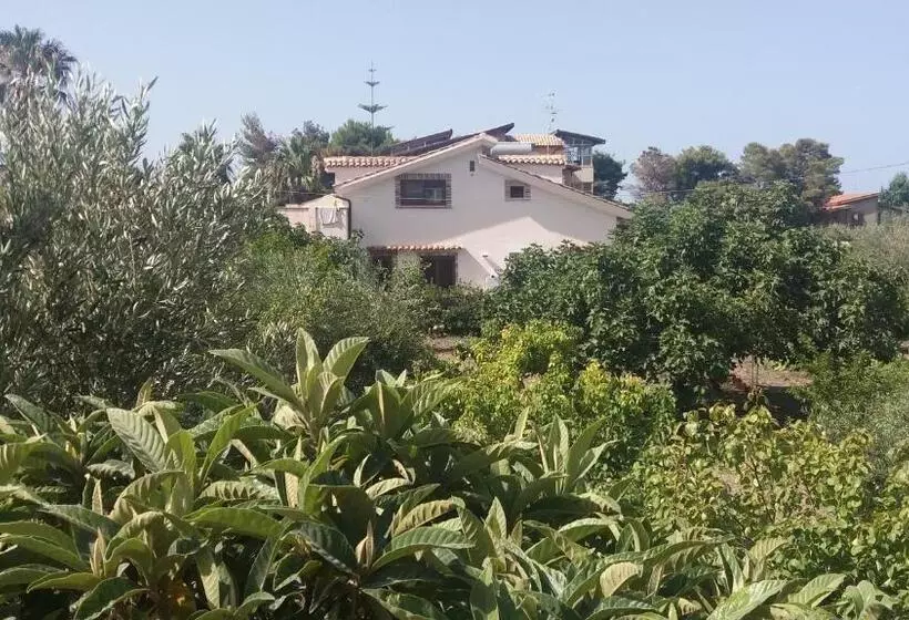 تختخواب و صبحانه Casa Nunna