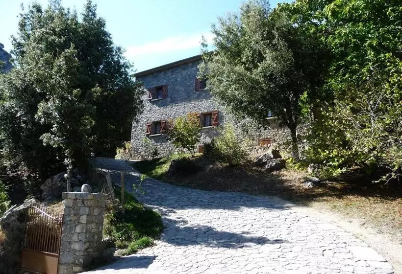 Aamiaismajoitus (B&B) Chambre D Hôte Chez Antoinette Et Charles
