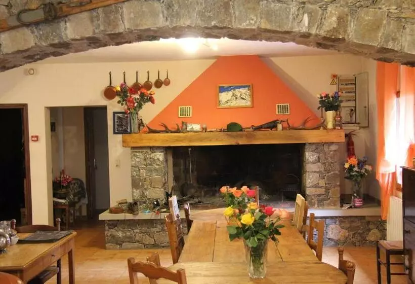 Aamiaismajoitus (B&B) Chambre D Hôte Chez Antoinette Et Charles