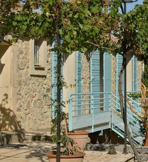 Aamiaismajoitus (B&B) Domaine De Creva Tinas