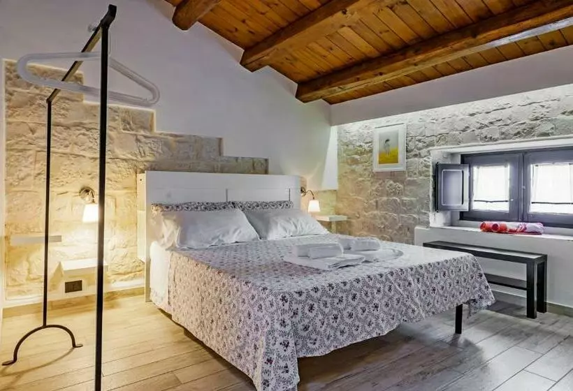 تختخواب و صبحانه Villa Antica Aia